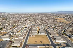 12406 S Mayan St W, Riverton, UT 84096 - Photo 35