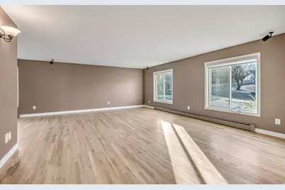 3071 E 7335 S, Cottonwood Heights, UT 84121 - Photo 3