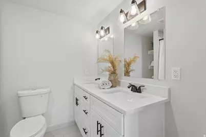 291 E 1950 S, Bountiful, UT 84010 - Photo 33