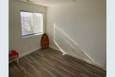 90 E Resaca Dr #C11, Sandy, UT 84070 - Photo 11