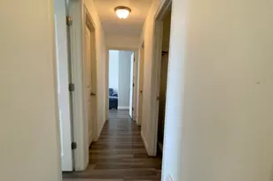 90 E Resaca Dr, Sandy, UT 84070 - Photo 9