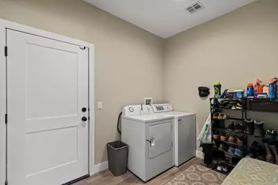 1218 E Highline Rd, Loa, UT 84747 - Photo 29