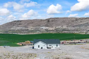 1218 E Highline Rd, Loa, UT 84747 - Photo 7