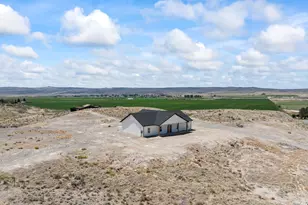 1218 E Highline Rd, Loa, UT 84747 - Photo 45