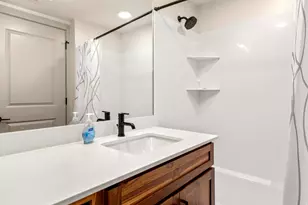 35 E 150 S, Garden City, UT 84028 - Photo 5