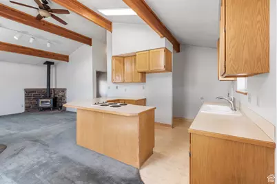 638 N 800 W, Centerville, UT 84014 - Photo 9