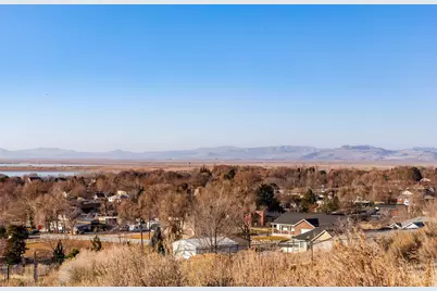 405 S 200 E #4, Willard, UT 84340 - Photo 5