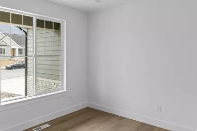 635 S 125 E #120, Hyde Park, UT 84318 - Photo 9