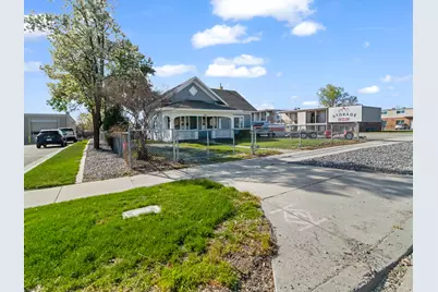 163 S Main St, Smithfield, UT 84335 - Photo 25