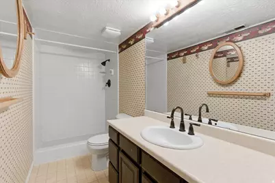 1411 E Vintry Ln, Murray, UT 84121 - Photo 23