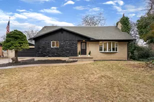 399 S Stirling Dr E, Fruit Heights, UT 84037 - Photo 3