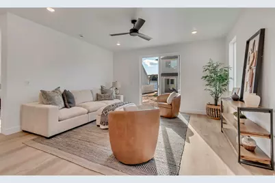 1327 N 1475 E E #31, Payson, UT 84651 - Photo 9