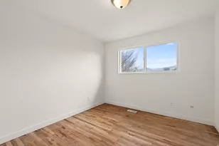 4905 S Southridge Dr W, Taylorsville, UT 84129 - Photo 23