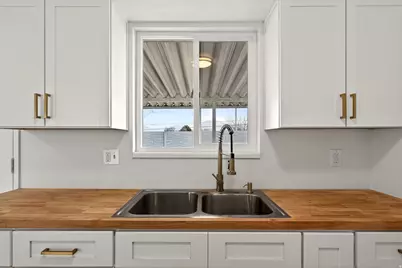 4905 S Southridge Dr W, Taylorsville, UT 84129 - Photo 9