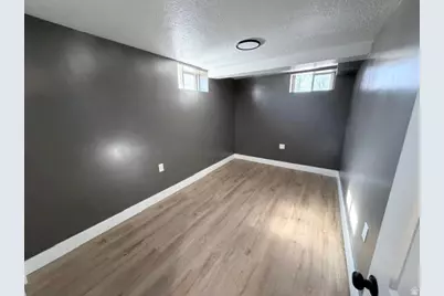 5427 S 2200 W, Roy, UT 84067 - Photo 13