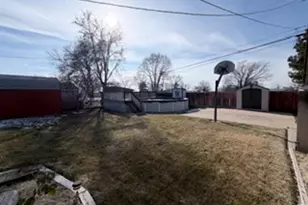 5427 S 2200 W, Roy, UT 84067 - Photo 15