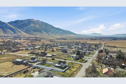 109 E 200 S, Millville, UT 84326 - Photo 33