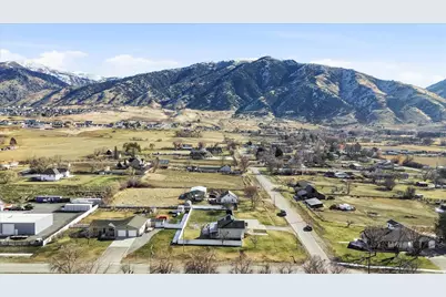 109 E 200 S, Millville, UT 84326 - Photo 35