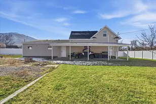 109 E 200 S, Millville, UT 84326 - Photo 25