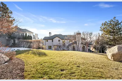 10043 S Stonewall Ct, Sandy, UT 84092 - Photo 51