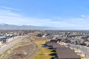 1912 W Parkview Dr, Syracuse, UT 84075 - Photo 29