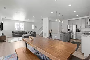 1912 W Parkview Dr, Syracuse, UT 84075 - Photo 13