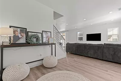 1912 W Parkview Dr, Syracuse, UT 84075 - Photo 3