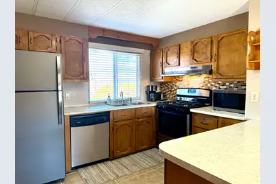 350 E 200 N, Centerfield, UT 84622 - Photo 3