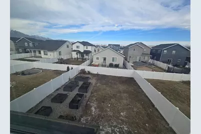 1349 E Reichert St, Eagle Mountain, UT 84005 - Photo 23