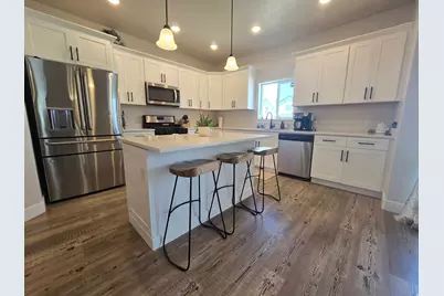 1349 E Reichert St, Eagle Mountain, UT 84005 - Photo 5