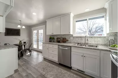 3970 S Bonniewood Dr W, West Valley, UT 84119 - Photo 25