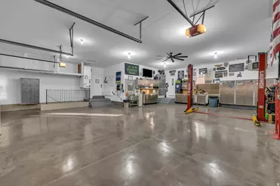 6429 W Maple Valley Cir, West Jordan, UT 84081 - Photo 27