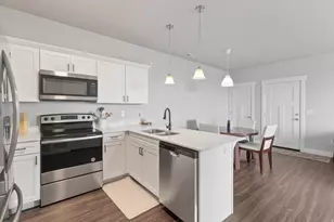 947 W Coral Charm Wy, Saratoga Springs, UT 84045 - Photo 5