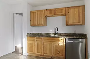 842 E 1000 S, Clearfield, UT 84015 - Photo 3