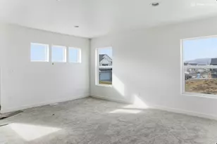 1131 E Blackfeet Dr, Eagle Mountain, UT 84005 - Photo 5