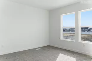 1131 E Blackfeet Dr, Eagle Mountain, UT 84005 - Photo 9