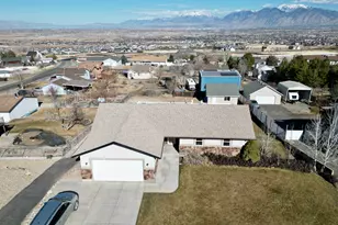 569 E Park Dr, Elk Ridge, UT 84651 - Photo 31