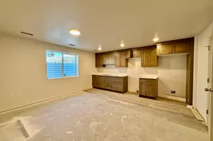 2810 W Guernsey Ln, Plain City, UT 84404 - Photo 17