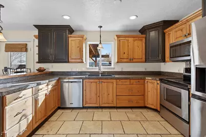42 E 400 N, Santaquin, UT 84655 - Photo 7