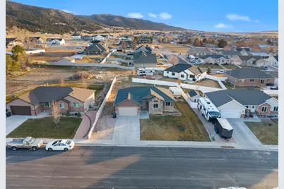 532 E 300 S, Nephi, UT 84648 - Photo 3