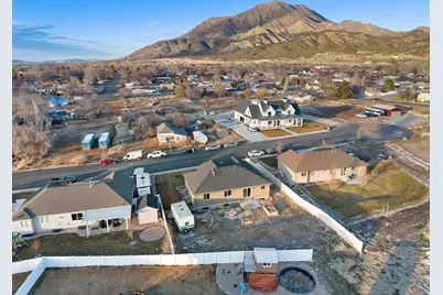 532 E 300 S, Nephi, UT 84648 - Photo 5