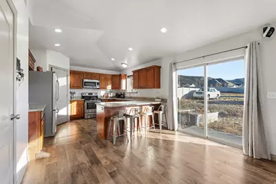 532 E 300 S, Nephi, UT 84648 - Photo 13