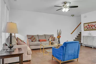 929 N Farmington Xing, Farmington, UT 84025 - Photo 9