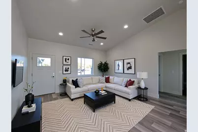 859 W Chamberlain Dr, Kanab, UT 84741 - Photo 1