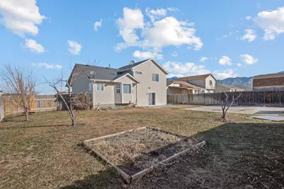 438 E 1480 N, Tooele, UT 84074 - Photo 23