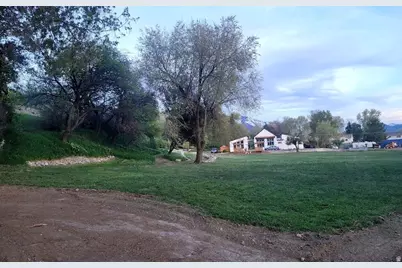 711 E 400 N, Springville, UT 84663 - Photo 33