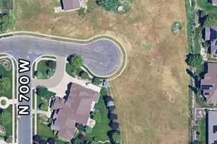 696 W Emerald Oaks Dr, Farmington, UT 84025 - Photo 1