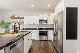 4062 N Heatherfield Ln, Lehi, UT 84043 - Photo 9