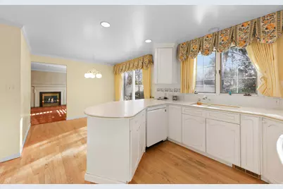 5334 S Cottonwood Club Cir, Holladay, UT 84117 - Photo 21