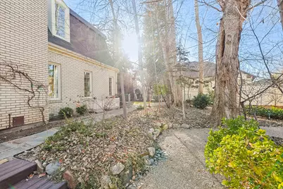 5334 S Cottonwood Club Cir, Holladay, UT 84117 - Photo 7